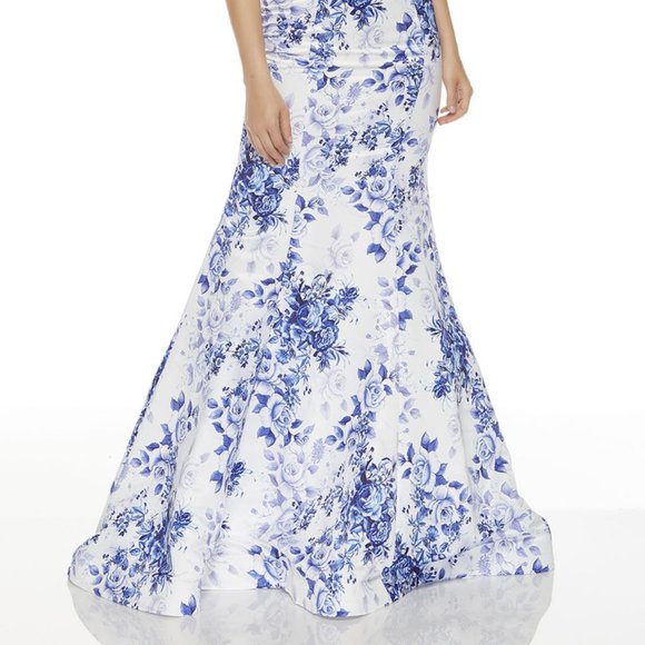 Formal 2-Piece Gown - Picture 2 of 3